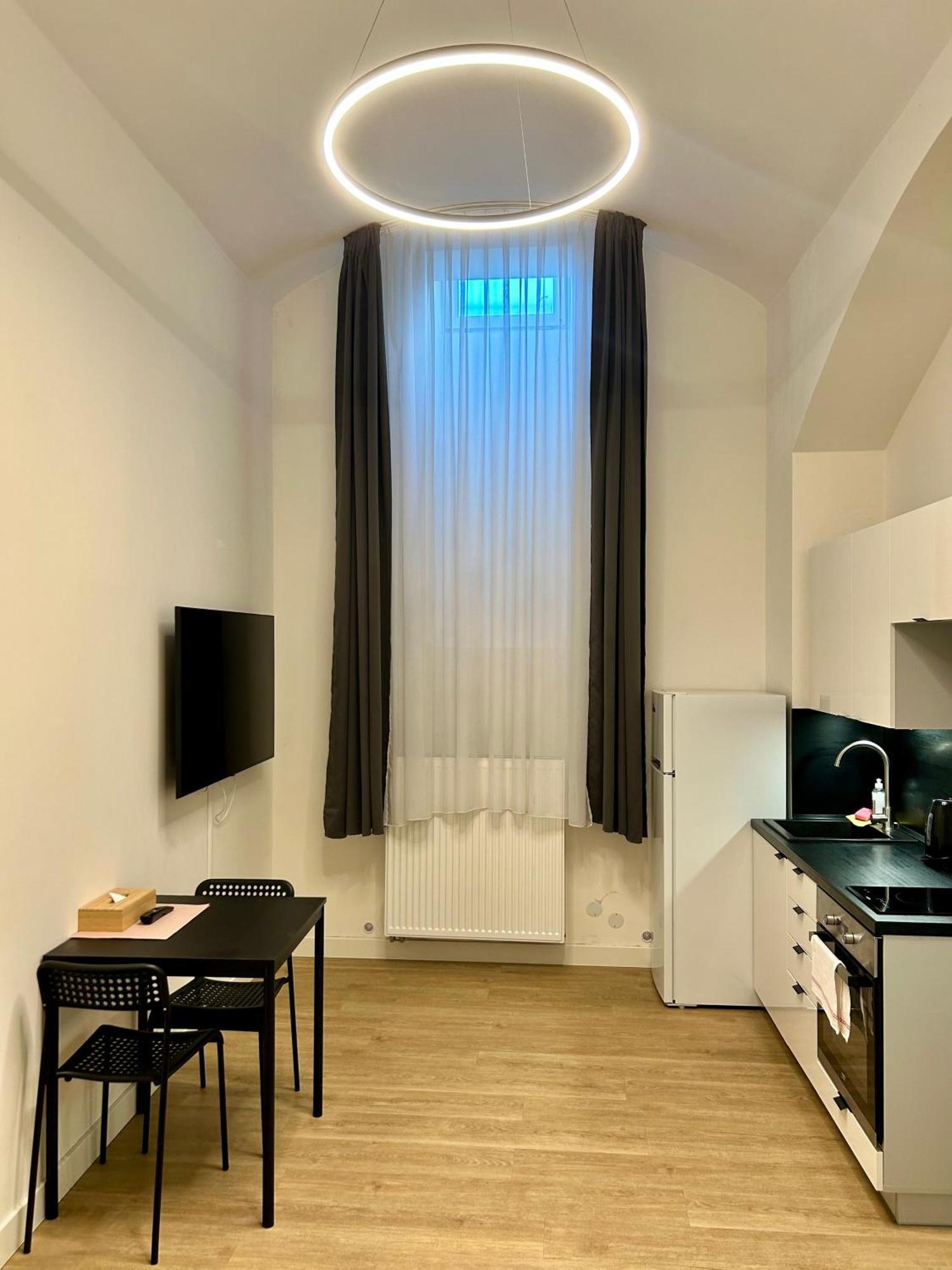 Figaro Suites Praga Exterior foto