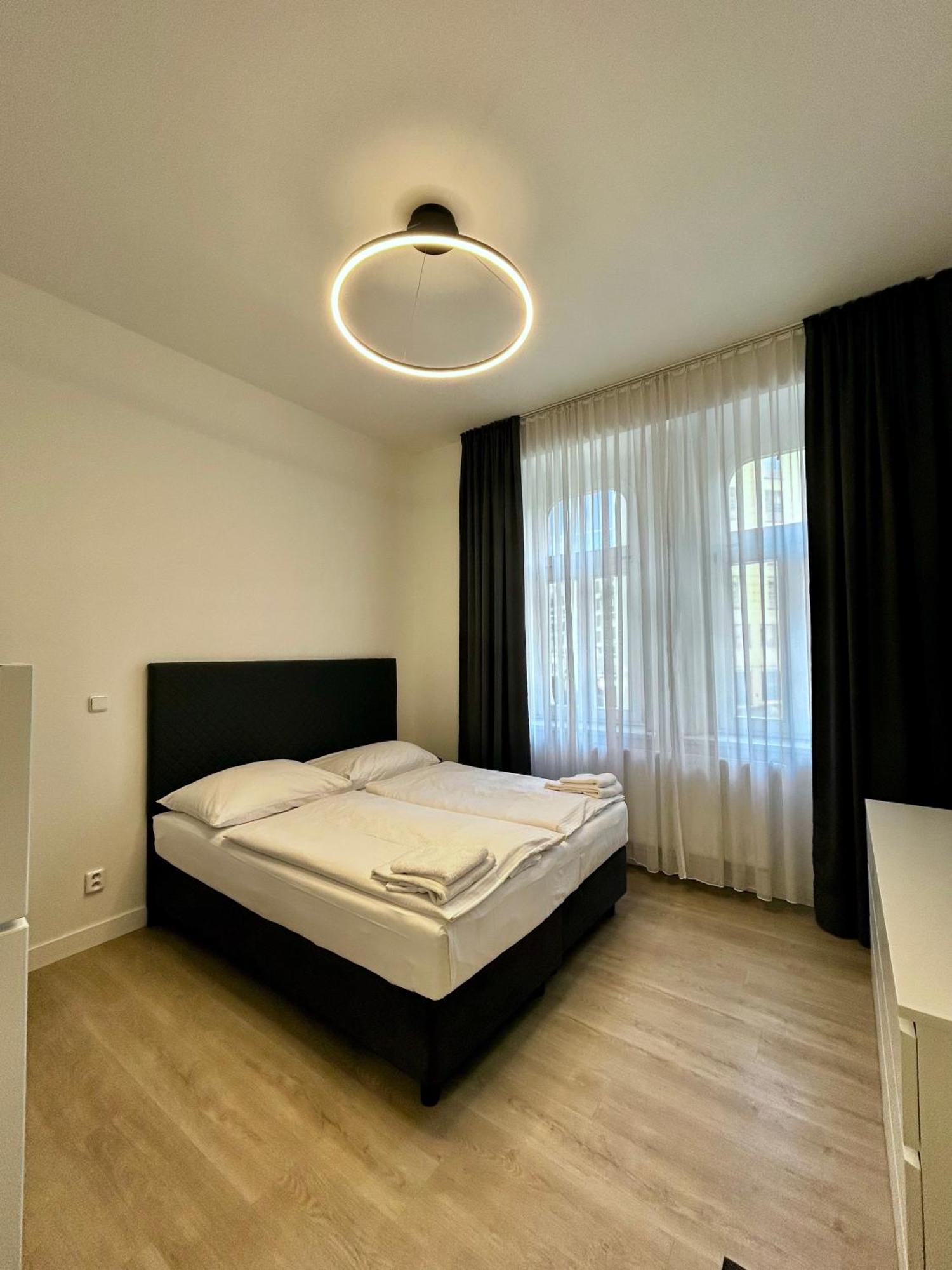 Figaro Suites Praga Exterior foto